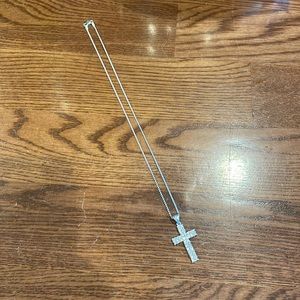 Beautiful cross pendant necklace in silver - Chain not included